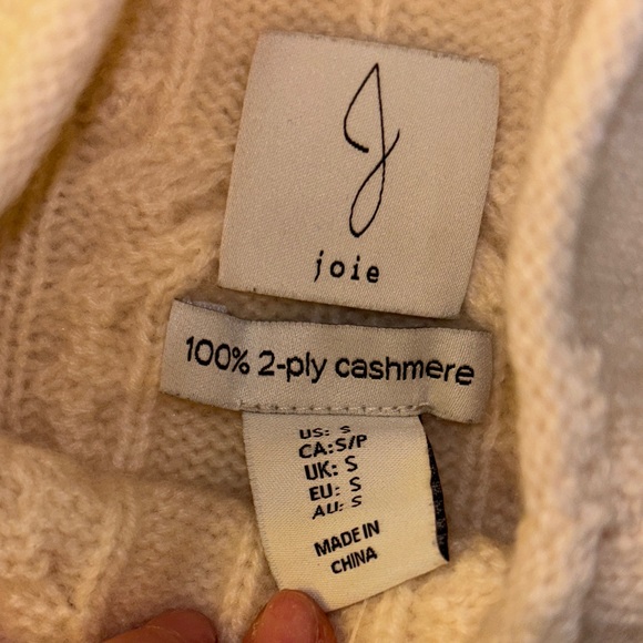 Joie 2-Ply Cashmere Cable Knit Cream Sweater Small NWT - Picture 6 of 7